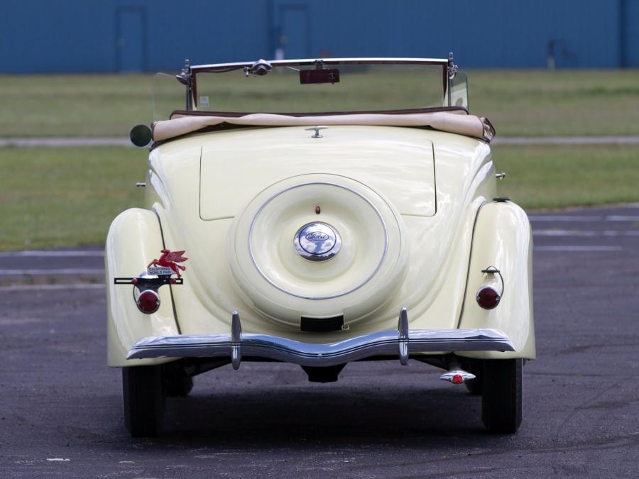  Ford V8 DeLuxe Roadster 1936 года  (фото 17 из 32)